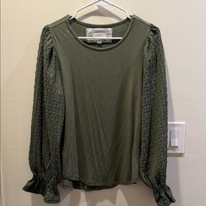 Cupio Green Textured Sleeve Blouse